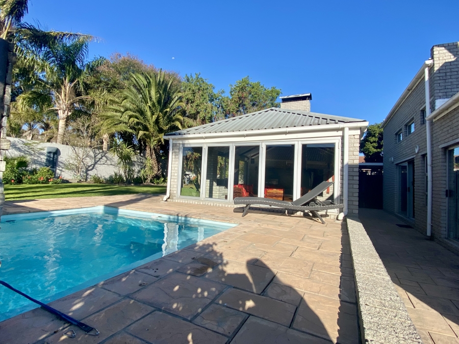 4 Bedroom Property for Sale in Sonstraal Heights Western Cape